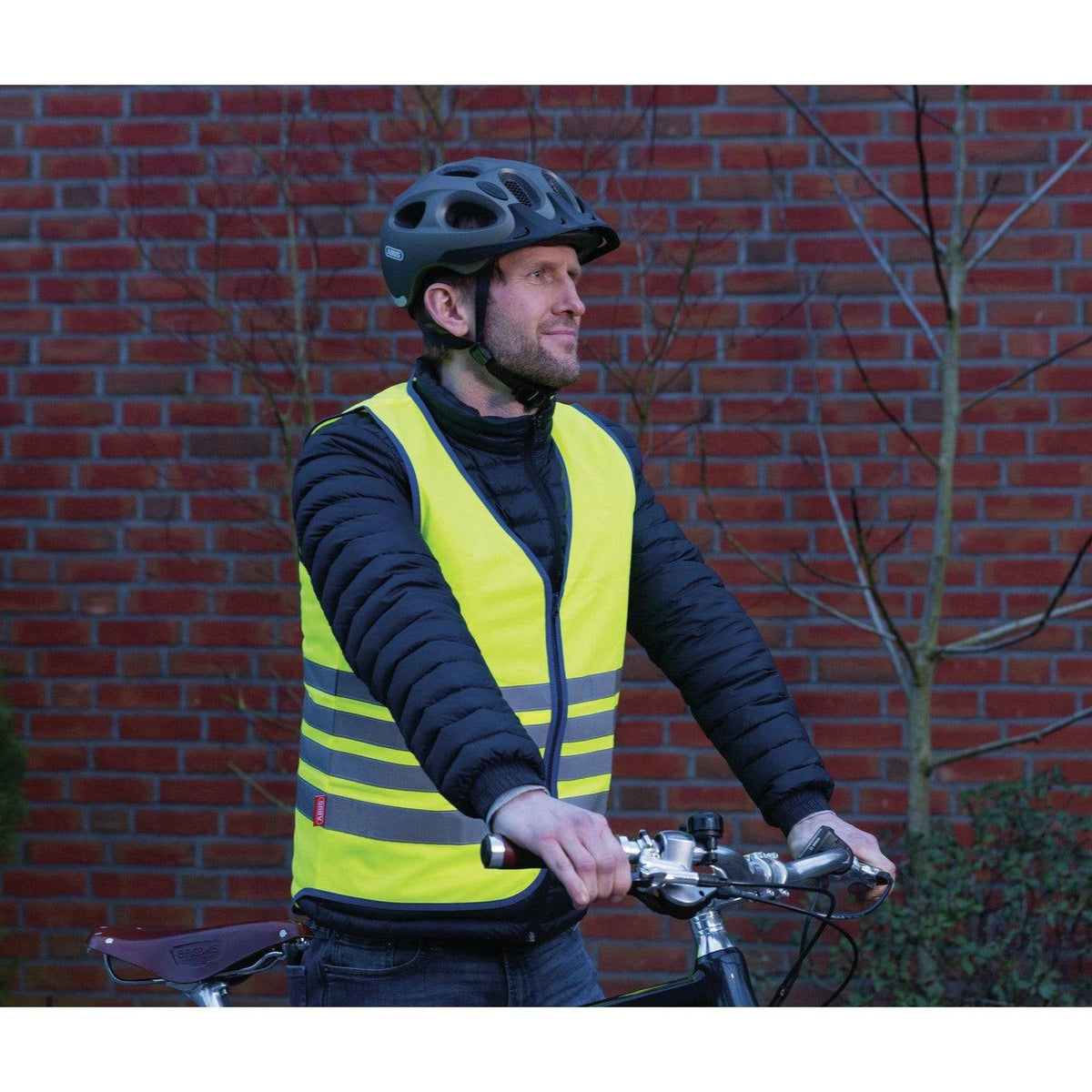 Gilet De Sécurité ABUS Lumino Night Vest Avec Feu LED Arrière - Jaune, Taille L - Visible à 150 M La Nuit, Rechargeable USB