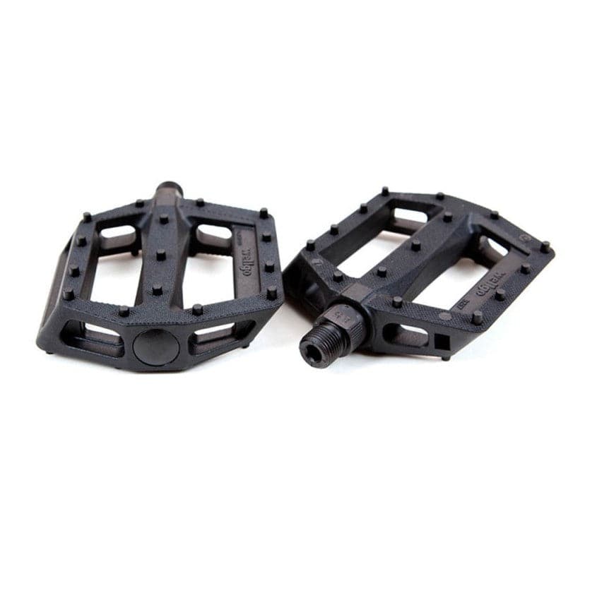Wellgo Flat Platform Pedals B267, Flat, Plastic, Black, Ball Bearing