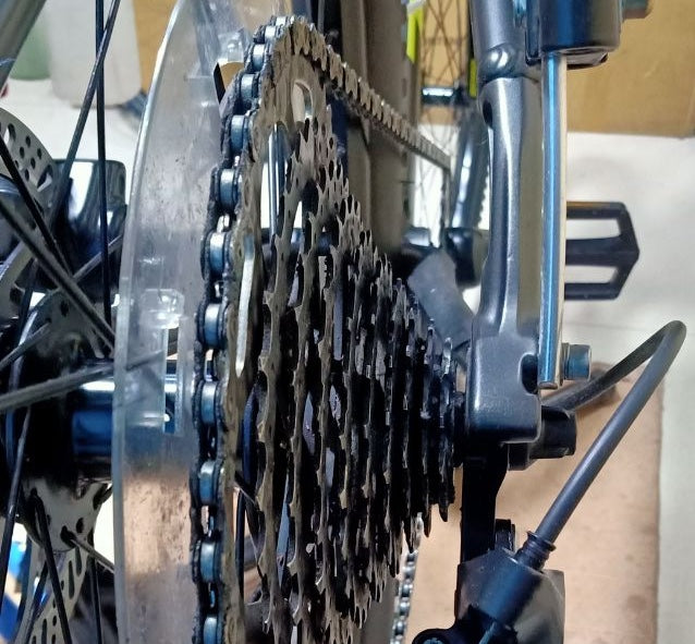 Mech Tips: How do I get stiff chain links - how to fix it?