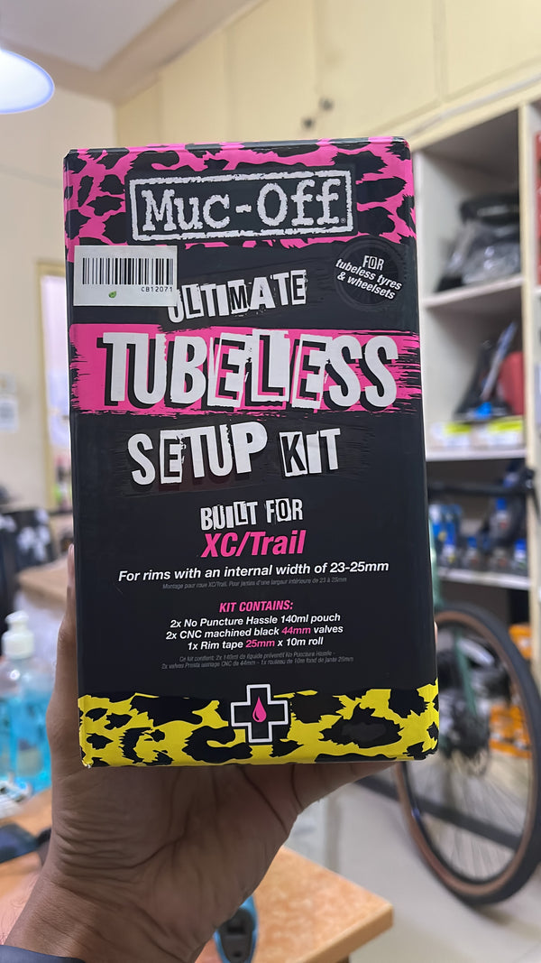 Muc-Off Tubeless Kit | Ultimate XC / Trail (44mm tubeless valves and 25mmx10m Rim Tape) - Cycling Boutique