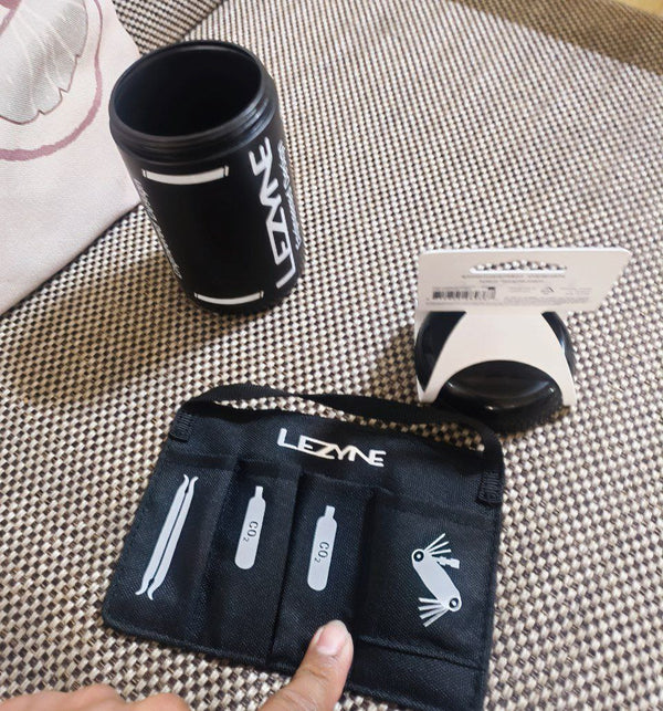 Lezyne Flow Caddy Bottle With Organizer