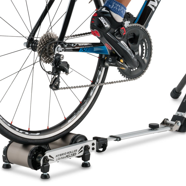 Minoura Japan Indoor Trainers | Hybrid Roller Live Ride FG220 with Bag