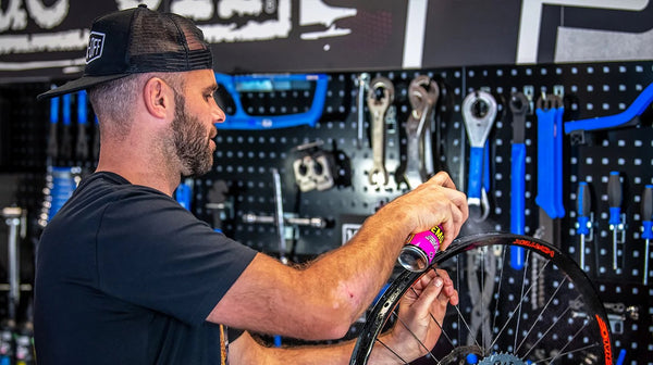 Muc-Off Glue & Sealant Remover - Cycling Boutique