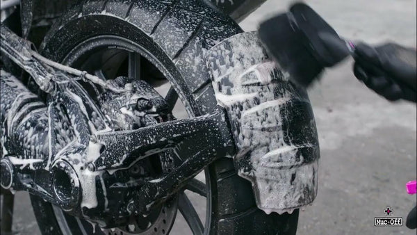 Muc-Off Cleaning Brushes | Wheel and Component Brush (371) - Cycling Boutique