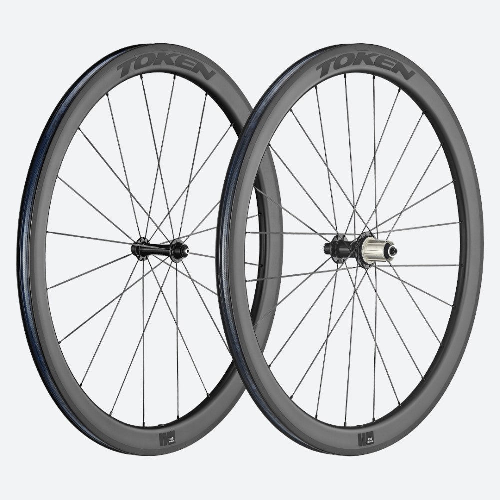 Token Wheels | Resolute C45R 45mm Carbon Road Racing, Rim Brake 11-Speed SRAM/Shimano - Cycling Boutique