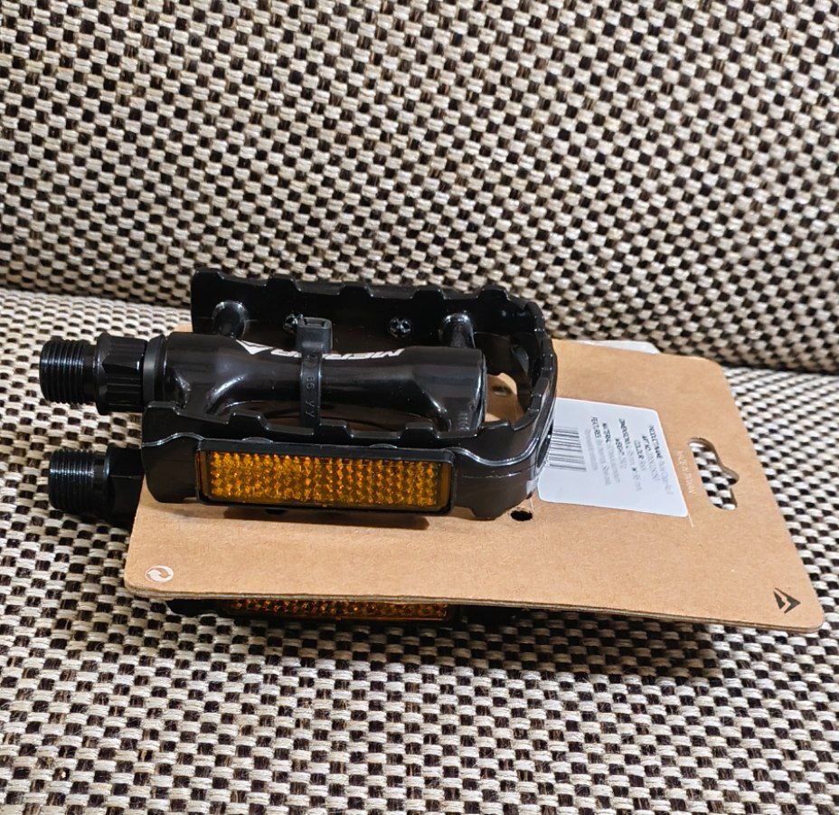 Merida Flat Platform Pedals | Cage ALU II (VPE-465)