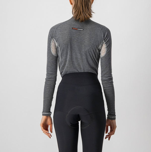 Castelli Flanders 2 Women's warm long sleeve base layer in gray, designed for winter cycling comfort and thermal insulation.