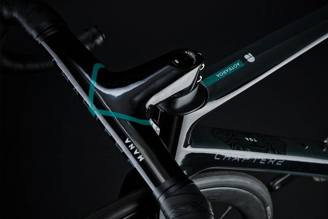 Chapter 2 Integrated Carbon Handlebar | MANA2 | Cycling Boutique