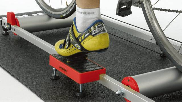 Minoura Home Trainer Accessory for Moz Roller | Step & Front Guard - Cycling Boutique