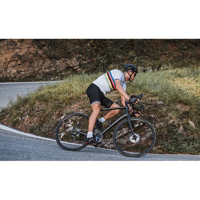 radhose bibshort kurz mit trägern rennrad santini uci rainbow Santini Men's Bib Shorts | UCI Rainbow Stripes